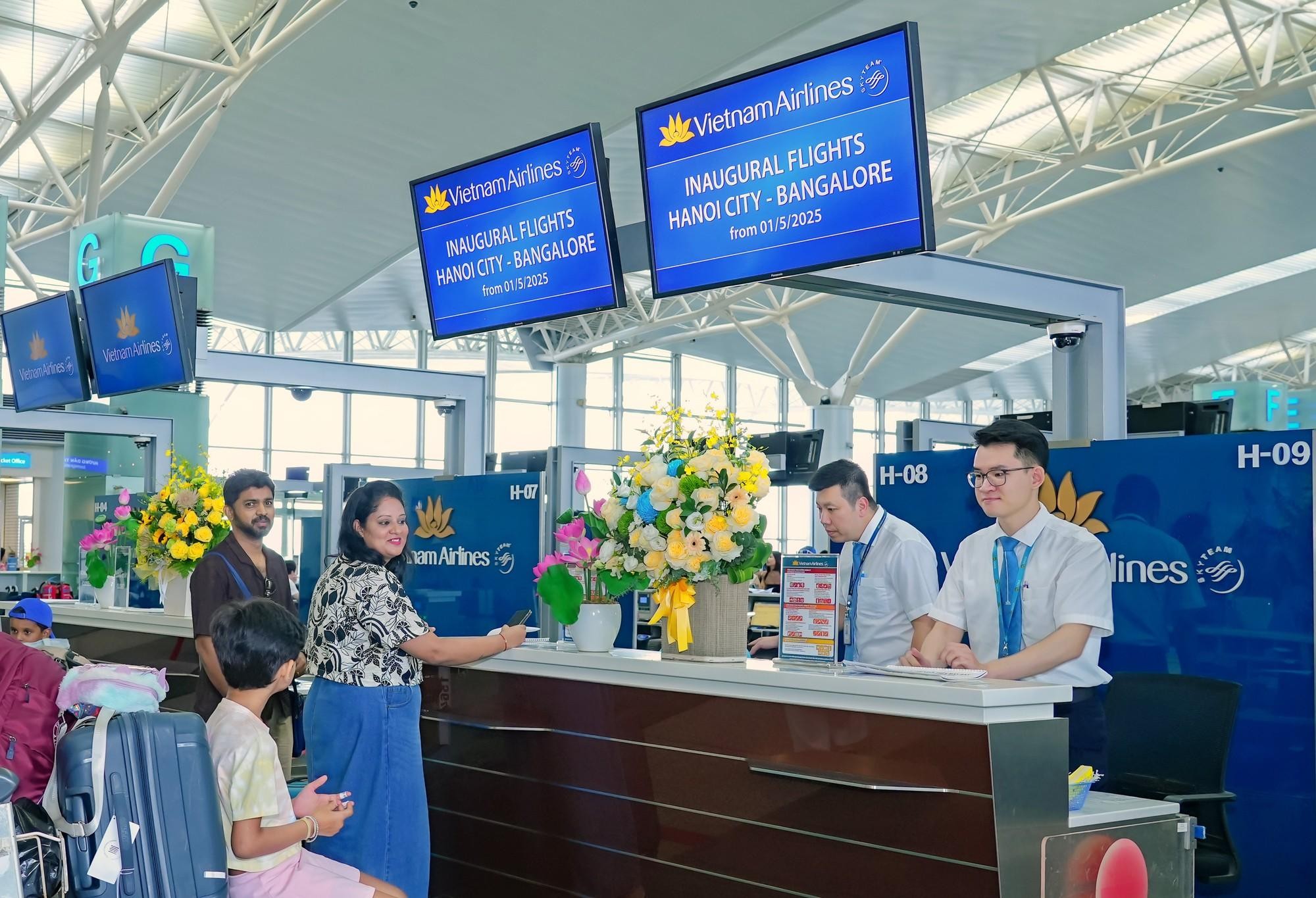 Vietnam Airlines chính thức khai trương đường bay thẳng kết nối Hà Nội với Bengaluru, trung tâm công nghệ hàng đầu của Ấn Độ.