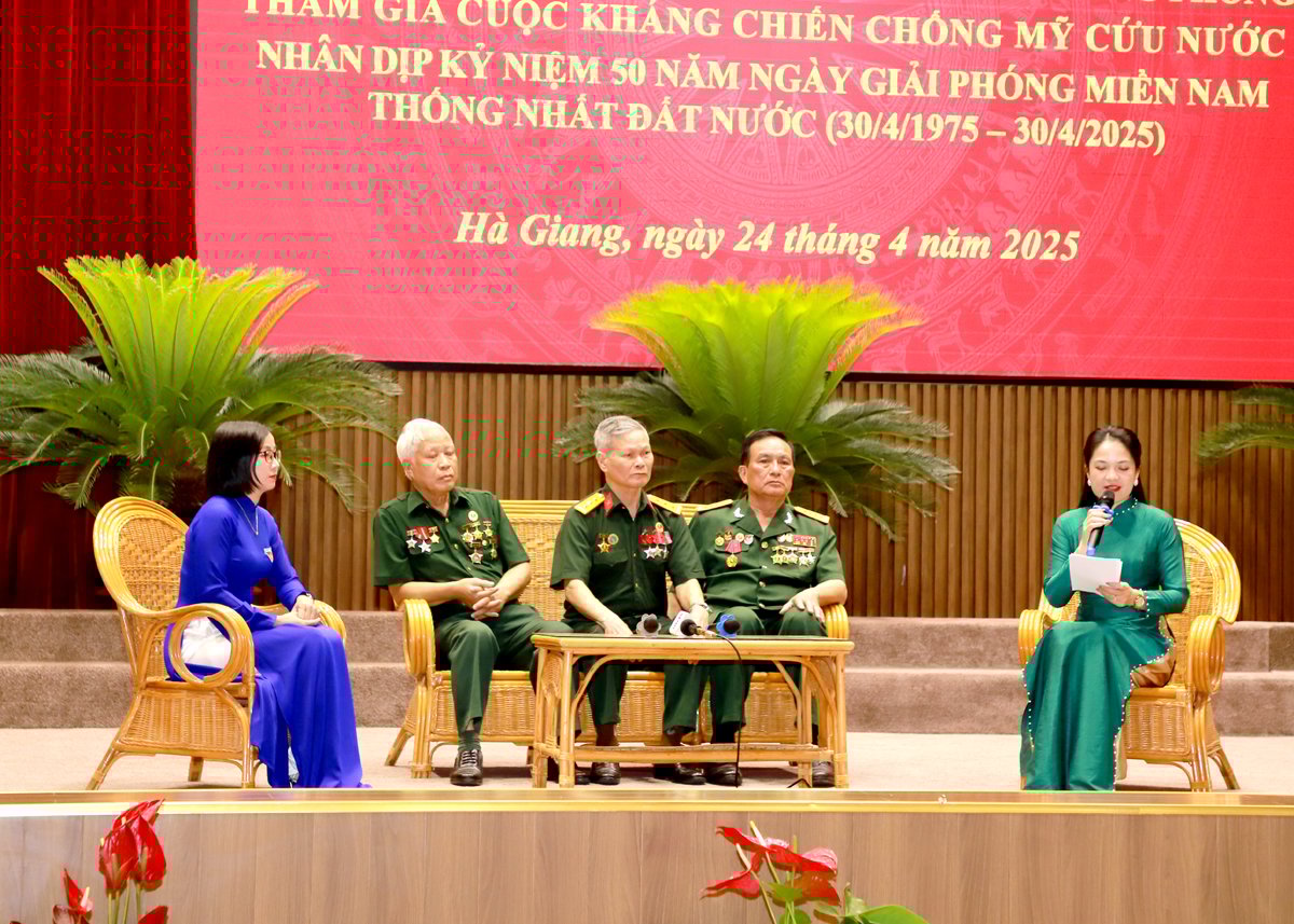 ស្មារតីវីរភាពនៃជ័យជំនះដ៏អស្ចារ្យនៃនិទាឃរដូវឆ្នាំ 1975 បានបញ្ឆេះទីក្រុង Ha Giang សព្វថ្ងៃនេះ