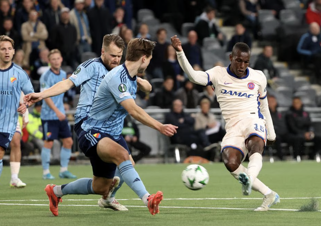 Chelsea thắng đậm Djurgarden, sẵn sàng đua vô địch Conference League- Ảnh 4.