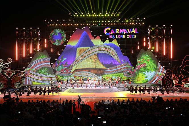 Carnaval Hạ Long: Kết nối di sản – Tiên phong tỏa sáng