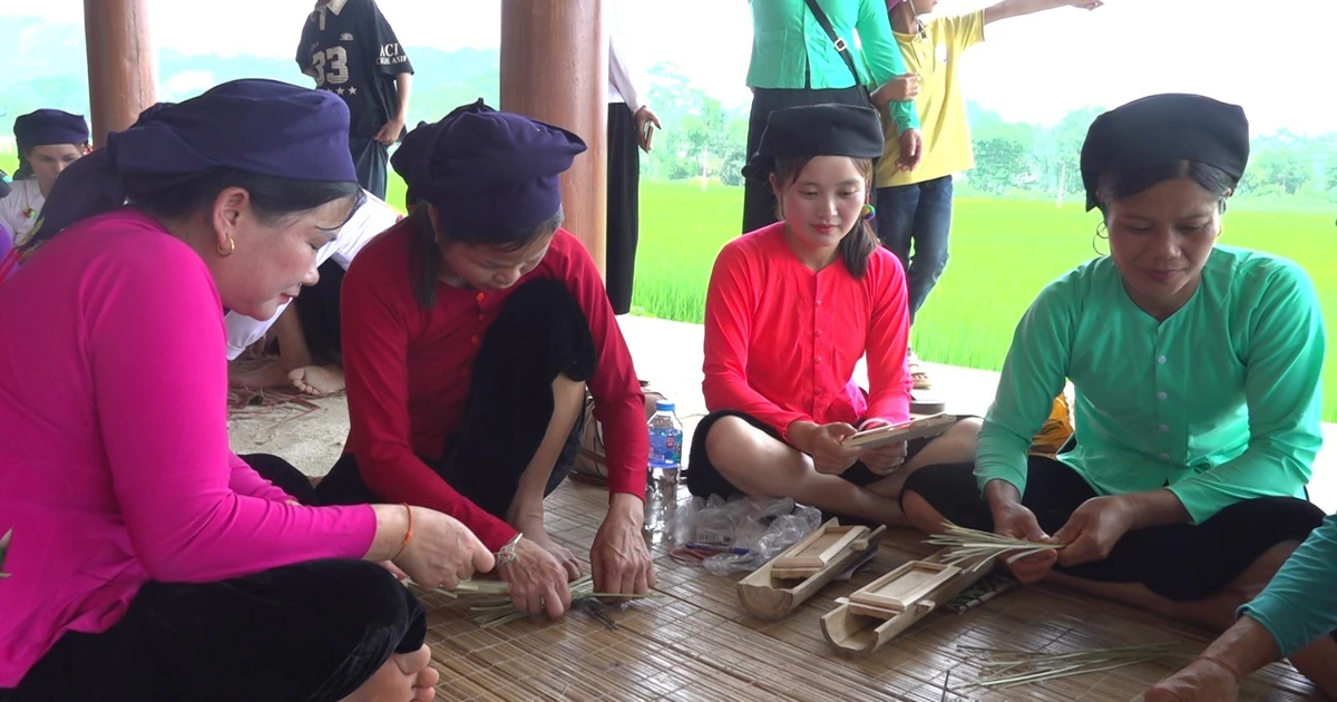 80 nghệ nhân tham gia thi đan lát truyền thống dân tộc Tày