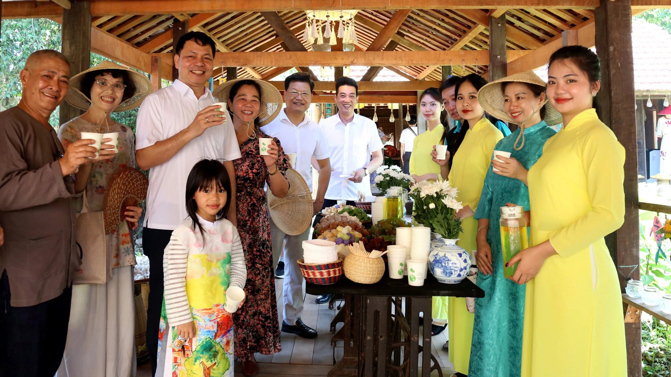 Khám phá làng nghề truyền thống Ninh Bình: Chơi gì , ăn đâu , đi thế nào? - Ảnh 7.