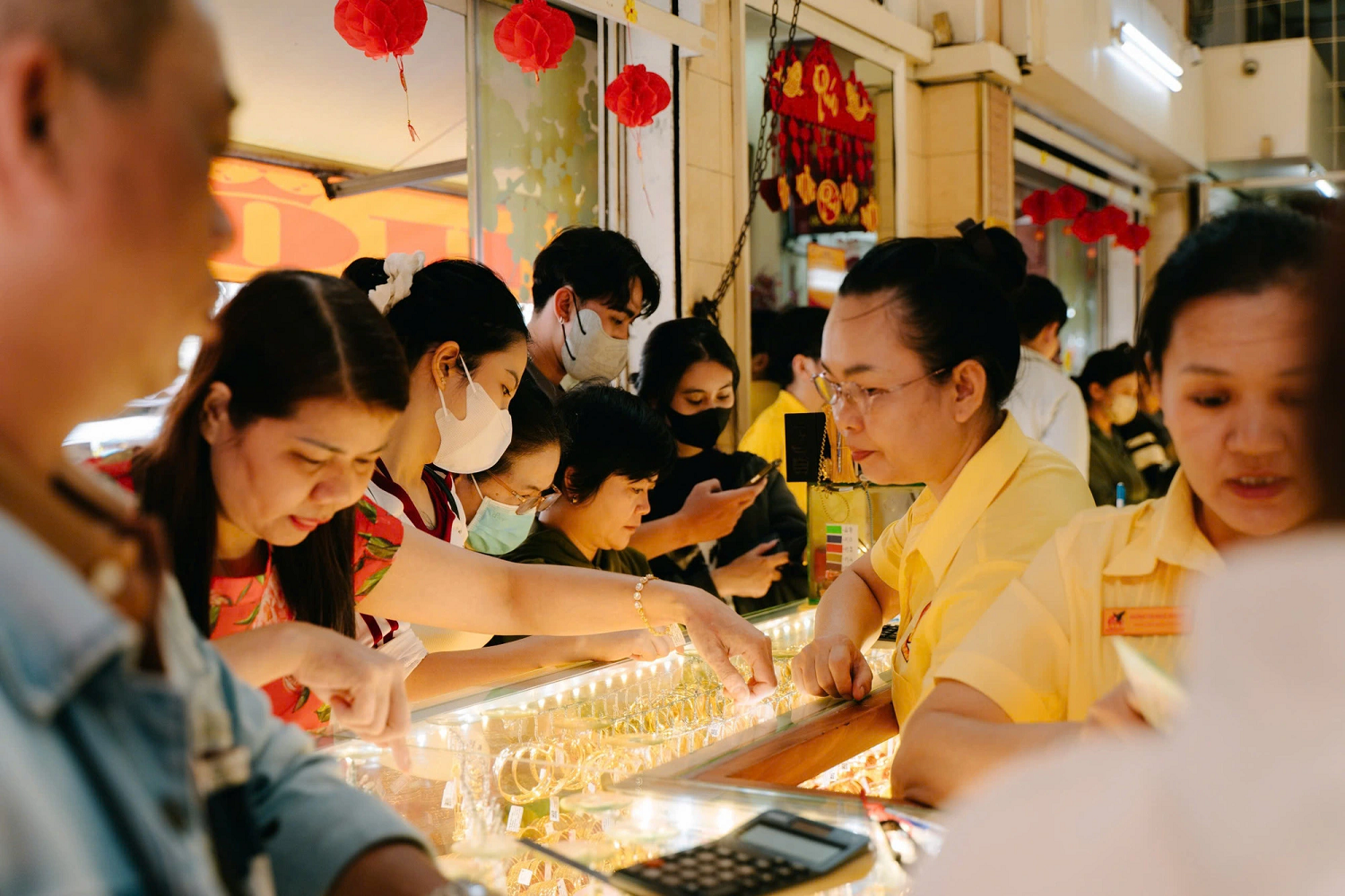 Giá vàng ngày 2/5/2025: Giá vàng tăng nhẹ trở lại