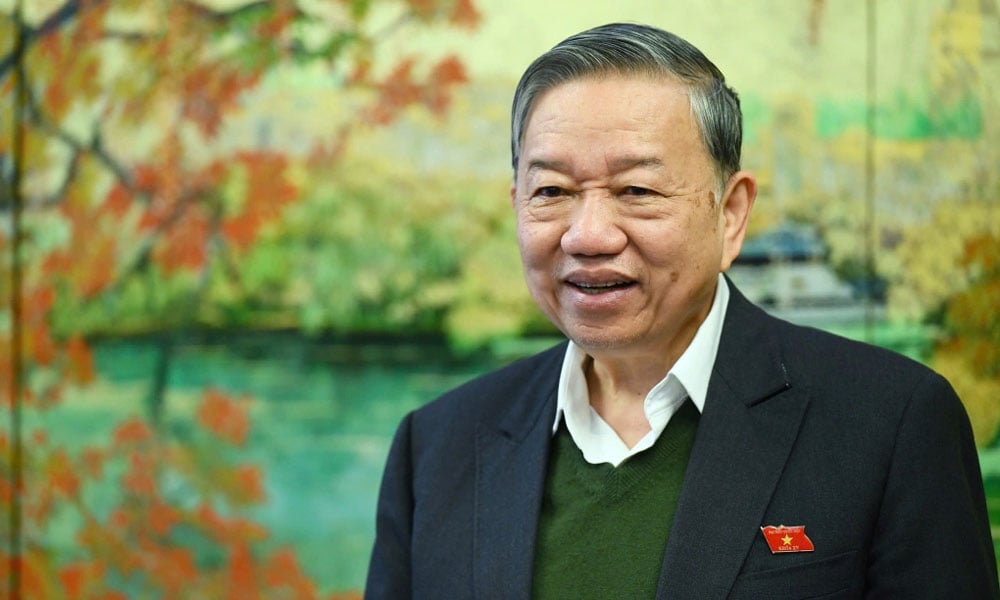 토람 사무총장, 러시아 승전기념일 행사 참석