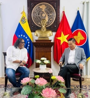 Các nghệ sĩ Venezuela sẽ hát về Chủ tịch Hồ Chí Minh nhân dịp kỷ niệm 135 năm ngày sinh của Người