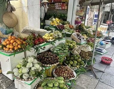 Giá rau củ quả, thực phẩm ngày nghỉ Lễ 30/4 - 1/5 ổn định, sức mua giảm mạnh