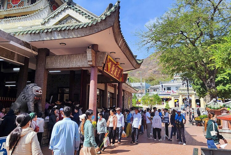 Có 107.000 lượt du khách đến An Giang dịp nghỉ lễ 30/4 và 1/5