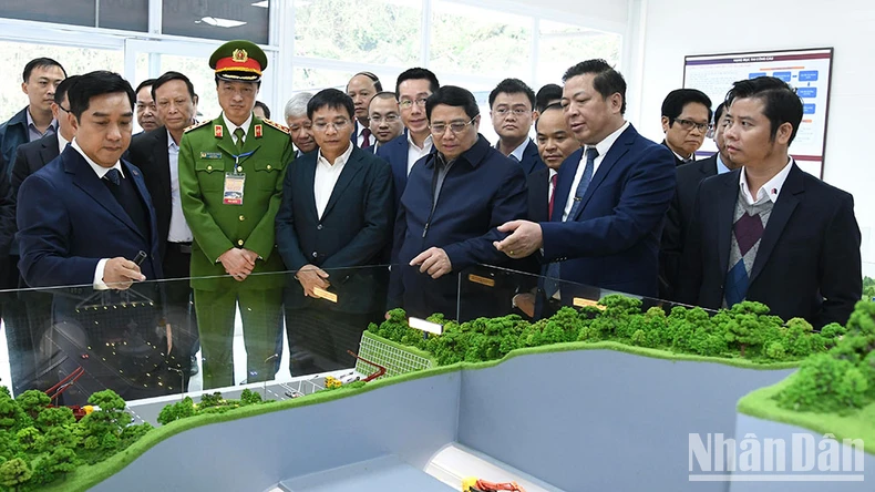 Thủ tướng Phạm Minh Chính phát lệnh khởi công tuyến cao tốc Đồng Đăng - Trà Lĩnh ảnh 2