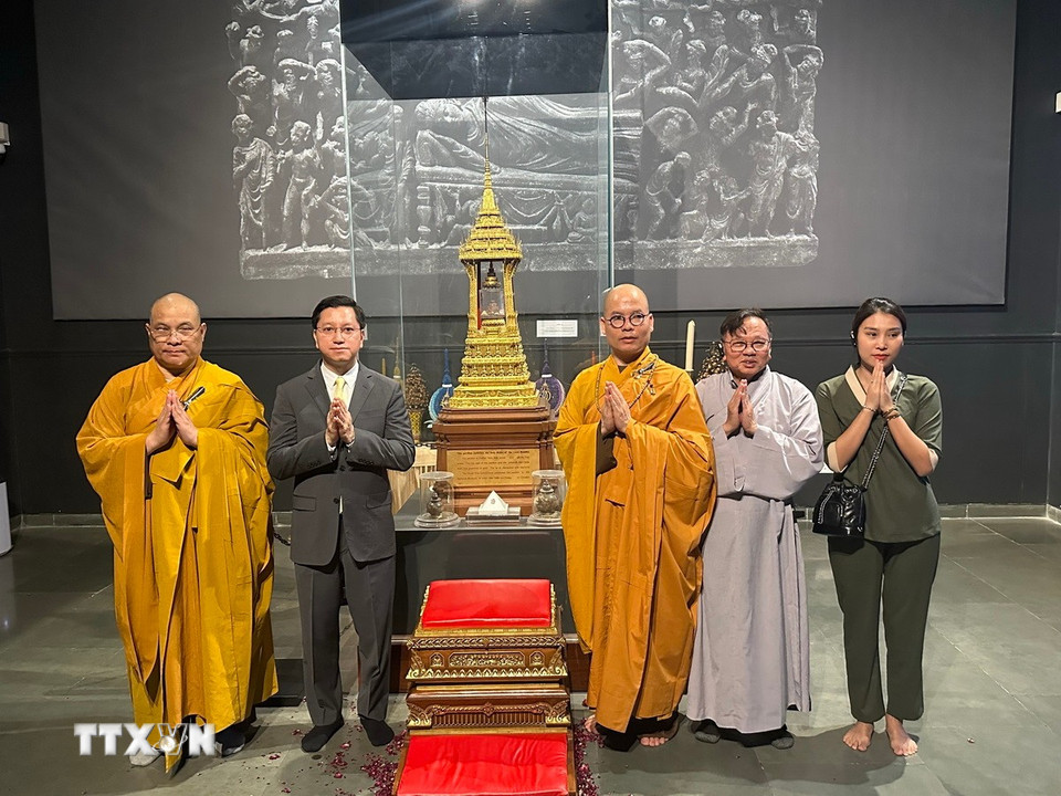 Đại sứ Việt Nam tại Ấn Độ Nguyễn Thanh Hải tại Lễ đón nhận và cung rước Xá lợi Đức Phật Thích Ca Mâu Ni. Ảnh: TTXVN