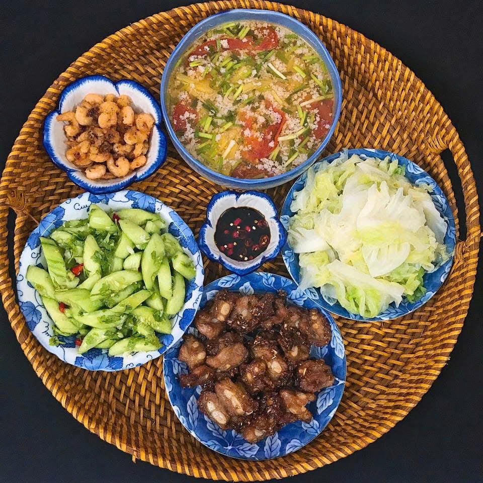 Gợi ý 30+ mâm cơm gia đình giá rẻ đa dạng món ngon mỗi ngày trong kỳ nghỉ lễ- Ảnh 18.