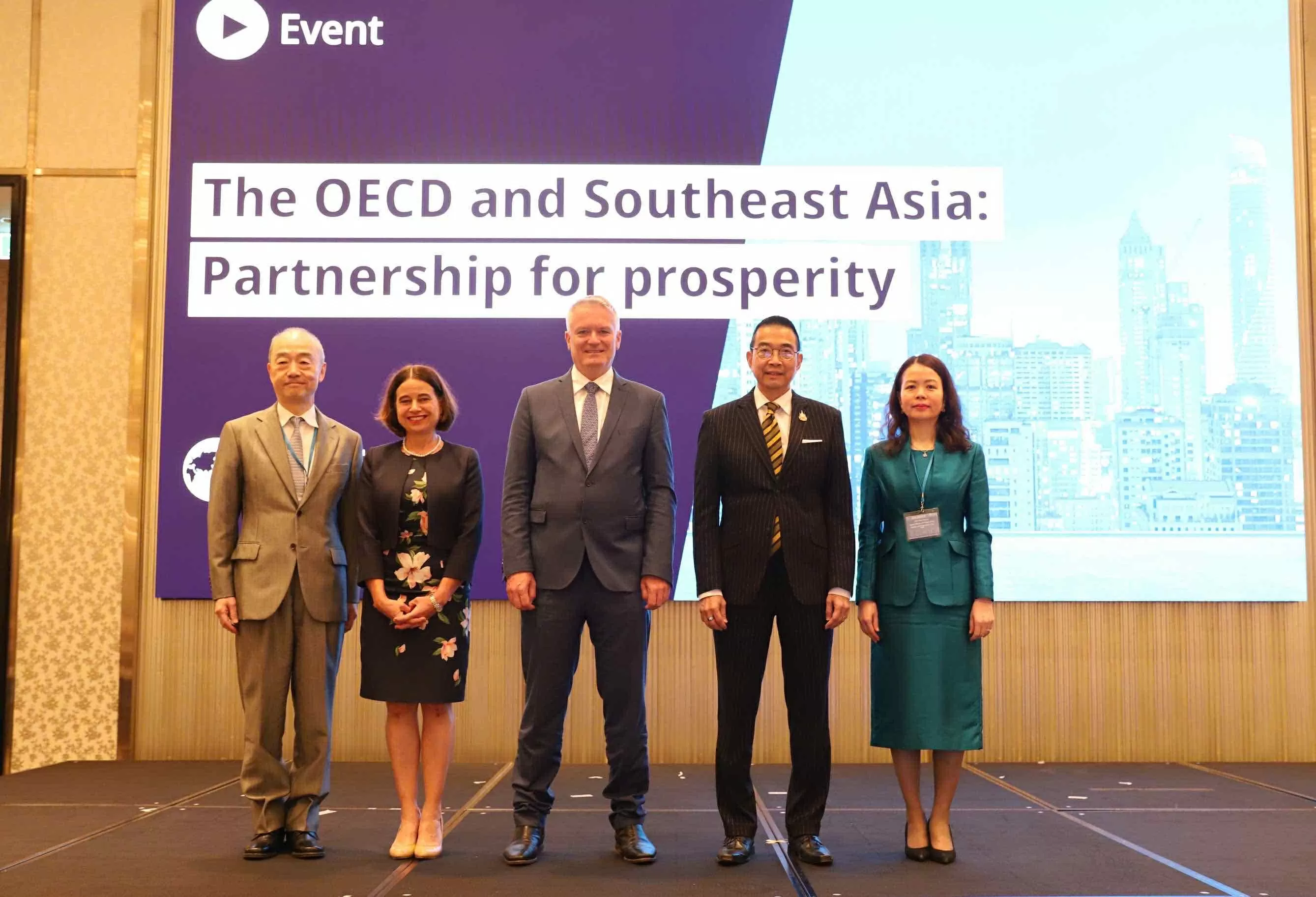 Thứ trưởng Nguyễn Minh Hằng tham dự Diễn đàn Khu vực Đông Nam Á của OECD năm 2025 trên cương vị Đồng Chủ tịch Chương trình Đông Nam Á nhiệm kỳ 2022-2025