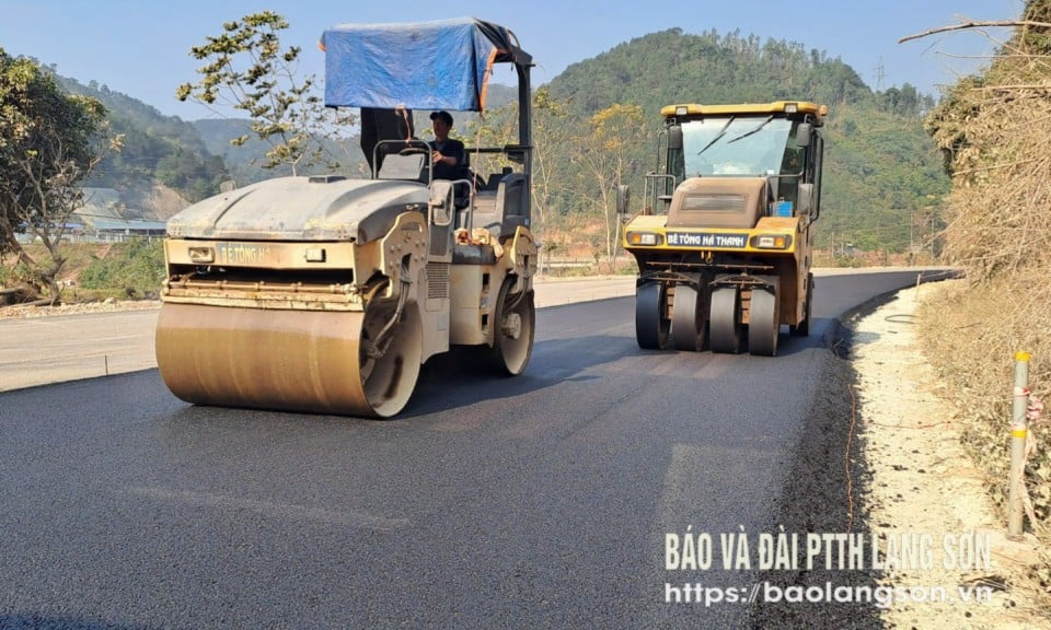 ពន្លឿនផ្លូវជាតិលេខ 4B - កាសែតឡាងសឺន និងស្ថានីយ៍វិទ្យុ និងទូរទស្សន៍