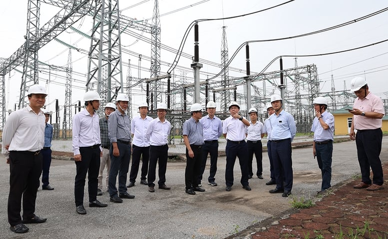 Đảm bảo truyền tải điện an toàn, liên tục, ổn định là mục tiêu cao nhất- Ảnh 2.