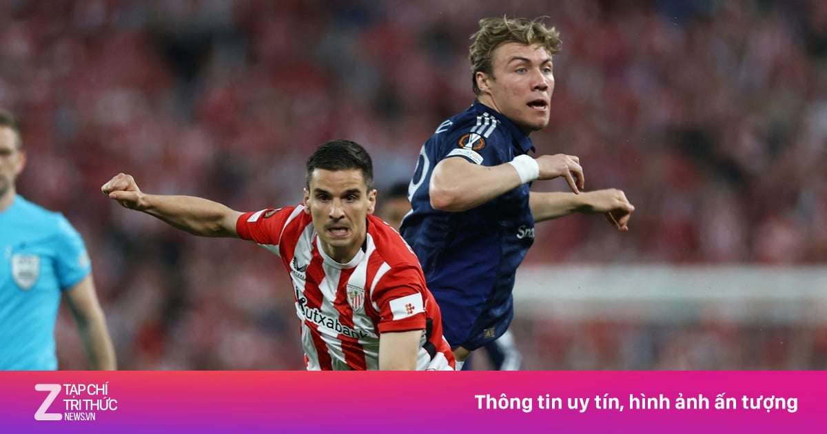 Hojlund writes funny status about MU