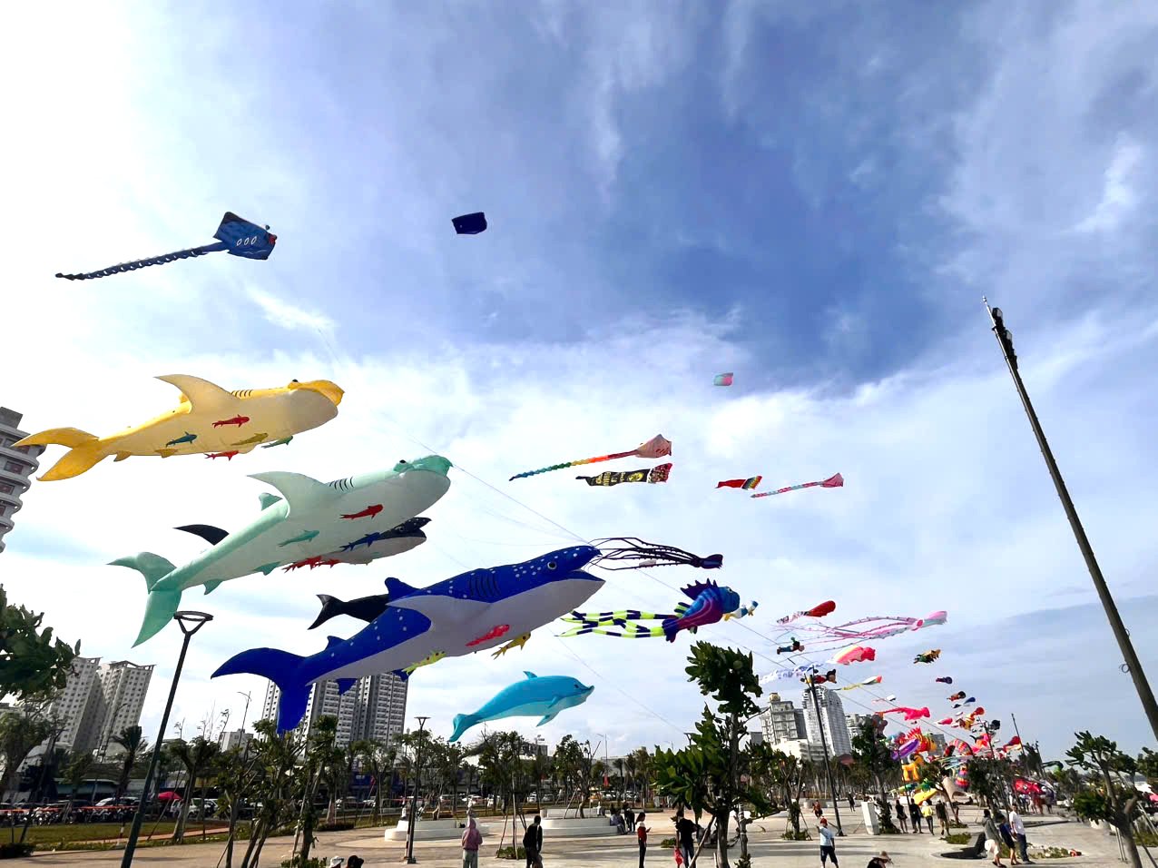 ទីក្រុង Vung Tau សំបូរទៅដោយអ្នកទេសចរ សន្តិសុខ និងសណ្តាប់ធ្នាប់ត្រូវបានធានា។