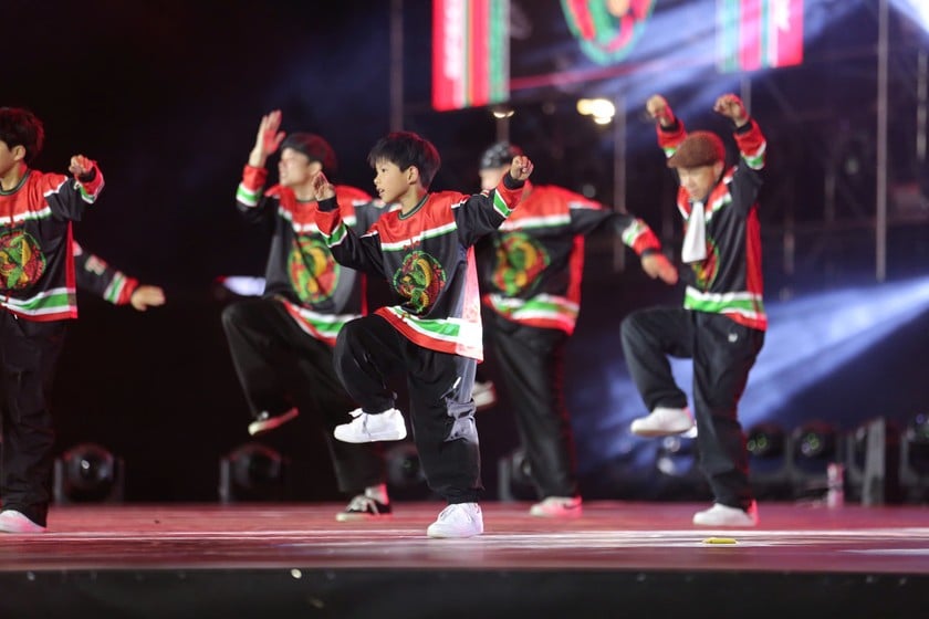 Nhóm nhảy SPECIAL KING CREW đến từ Trung Quốc.