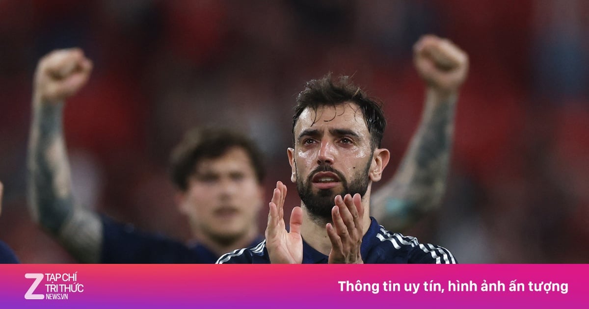 Bruno Fernandes đi vào lịch sử Europa League