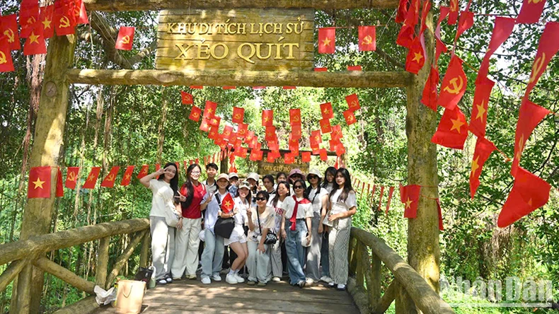Khu căn cứ cách mạng thu hút hơn 14 nghìn lượt khách trong 3 ngày lễ ảnh 3