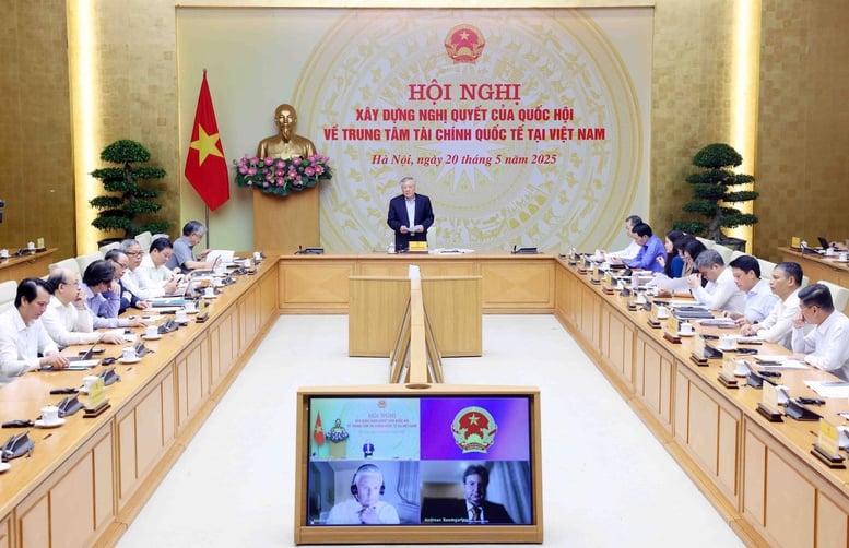 Phát triển 1 trung tâm tài chính quốc tế tại Việt Nam, nhưng hoạt động ở 2 thành phố- Ảnh 1.