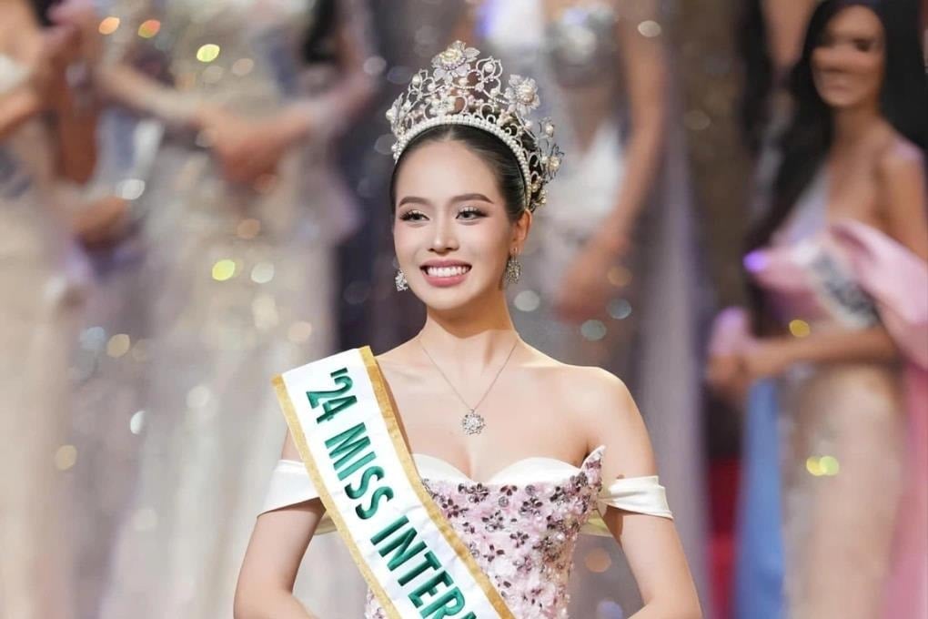 កញ្ញា ថាញ់ ធី(១).jpg