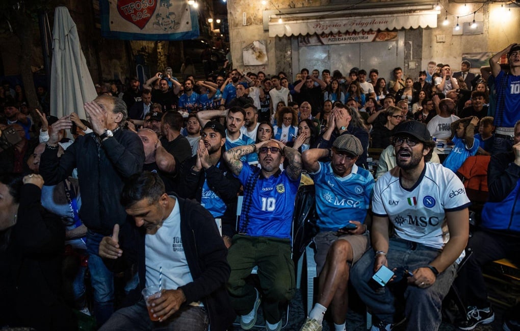 Escenario especial en la Serie A: Napoli e Inter disputan el play-off por la copa de plata - 2