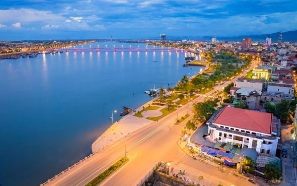 បន្ត​កសាង​និង​អភិវឌ្ឍ​«​ទីក្រុង​ផ្កា​កុលាប​»​តាម​សមុទ្រ​-០