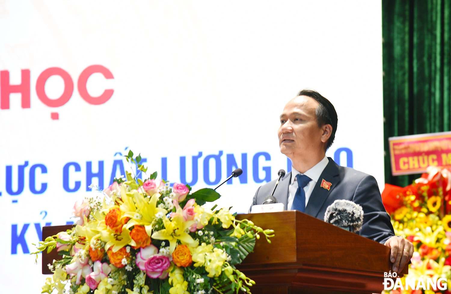 Phó Bí thư Thường trực Thành ủy Nguyễn Đình Vĩnh phát biểu bế mạc tọa đàm. Ảnh: T.P