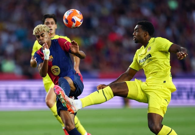 Barcelona thưởng nóng cho Yamal: Chiếc áo số 10 và giá trị cực khủng 1 tỉ euro- Ảnh 2.