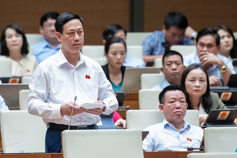 マイ・ヴァン・ハイ国会議員（タインホア省国会議員代表団）：公務員が科学研究活動に参加する権利、経営に参加する権利、企業に資本を提供する権利に関する規制を見直す必要がある。