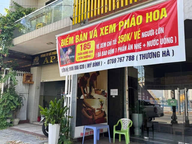 Vé xem pháo hoa Đà Nẵng được rao bán sôi động, giá cao nhất lên tới 5 triệu đồng- Ảnh 1.