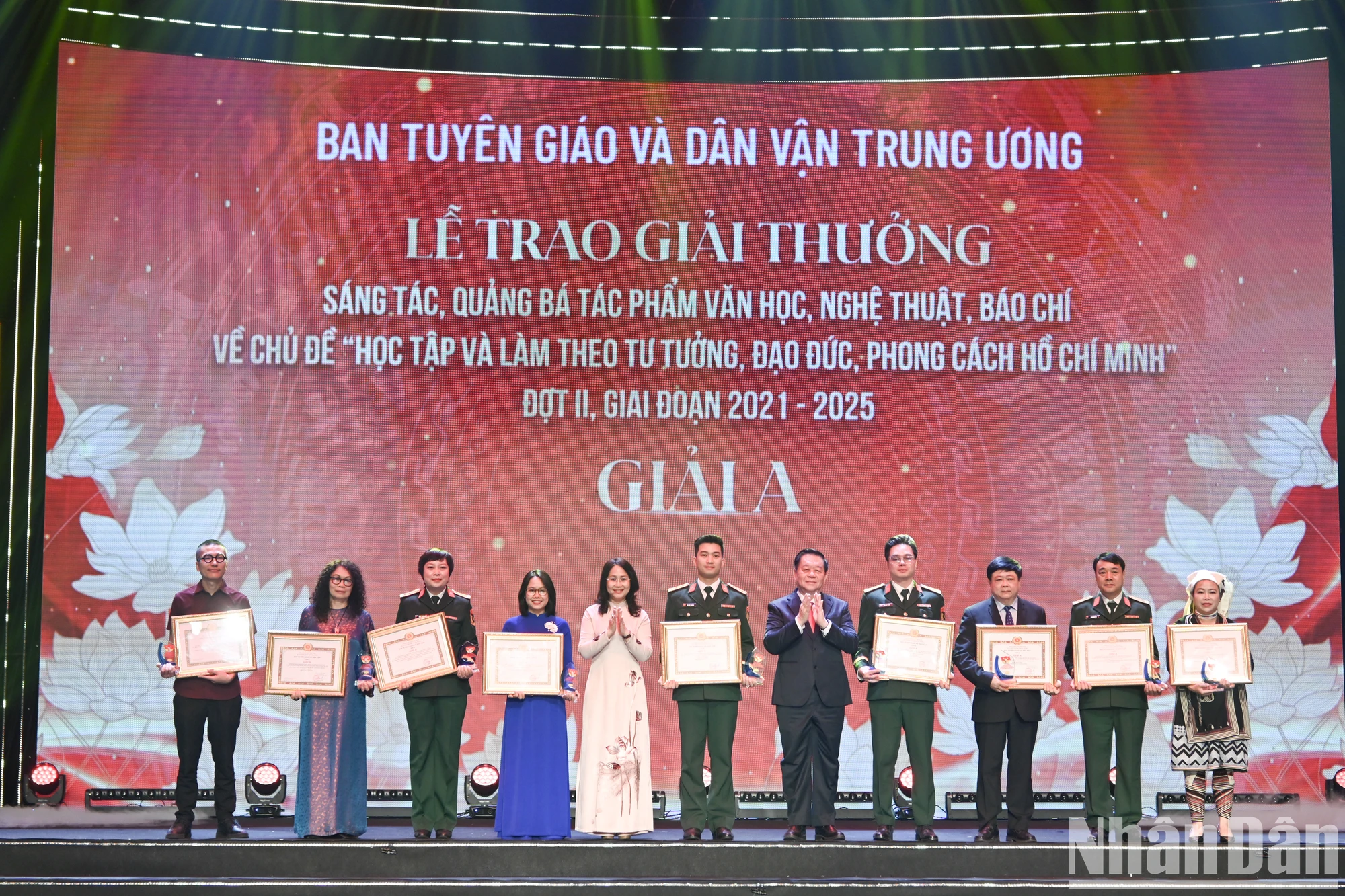 [Ảnh] Lễ trao giải thưởng các tác phẩm về học và làm theo Chủ tịch Hồ Chí Minh ảnh 6