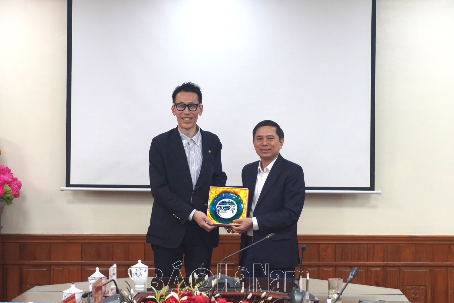 UBND tỉnh làm việc với Đoàn công tác của Sở Công nghiệp và Du lịch thành phố Nagahama