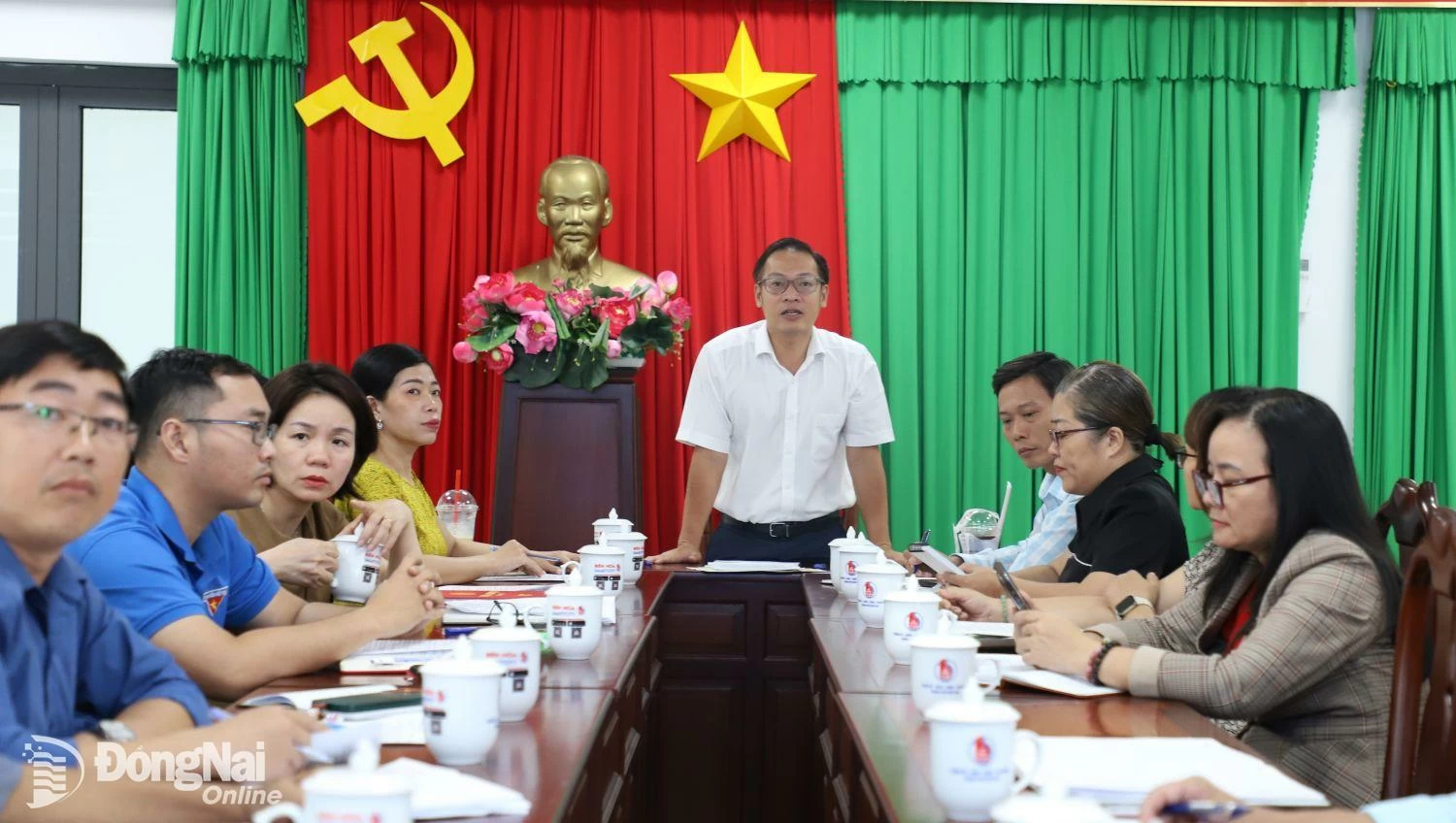 Phó chủ tịch UBND thành phố Biên Hòa Nguyễn Xuân Thanh chủ trì buổi làm việc. Ảnh: Ly Na