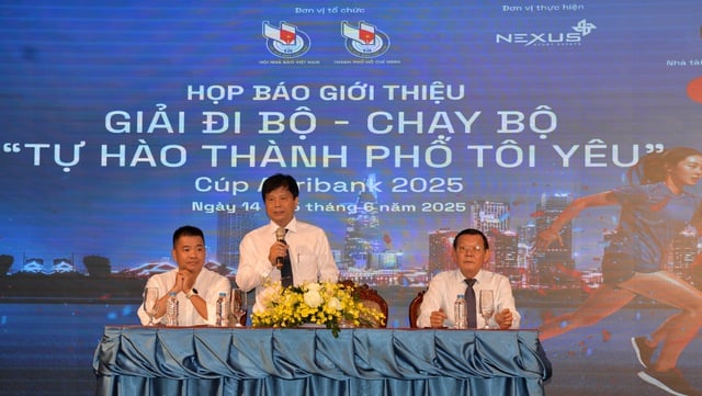 Những bước đi, nhịp chạy đầy ý nghĩa giải điền kinh 'Tự hào thành phố tôi yêu' - Ảnh 1.
