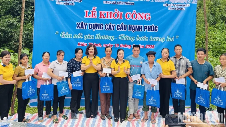Xây dựng cầu hạnh phúc vùng khó khăn Yên Bái ảnh 1