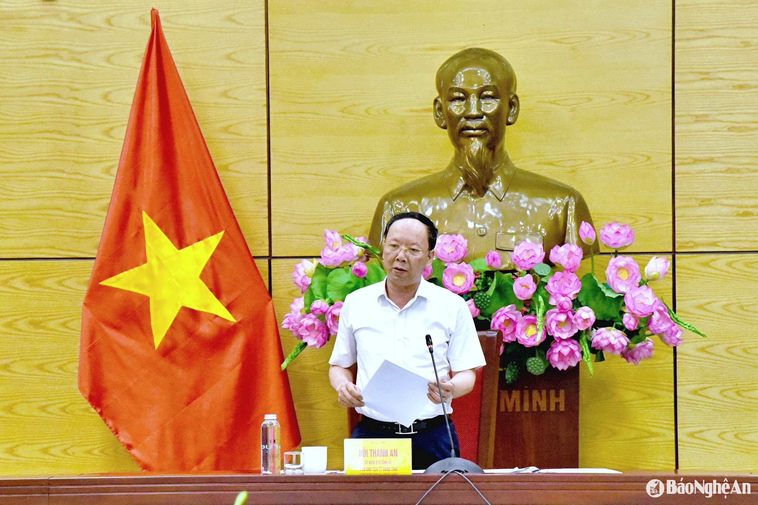 El camarada Bui Thanh An habla