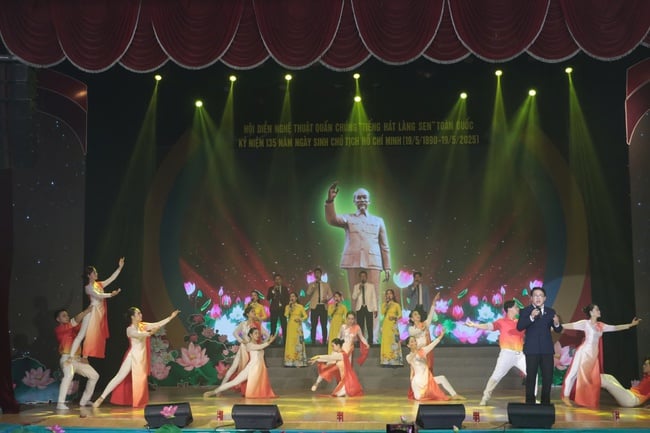 Vang vọng những lời ca dâng Bác - Ảnh 2.