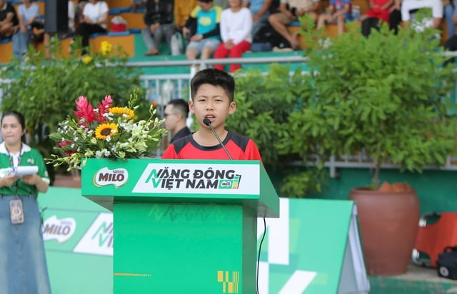 Phát hiện tài năng trẻ thông qua bóng đá học đường TP.HCM - Ảnh 3.
