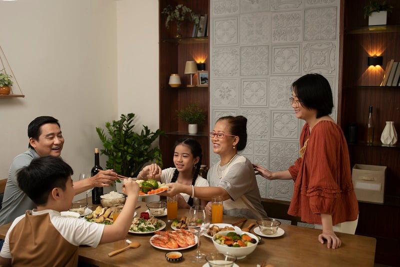 Một bữa cơm đầy đủ dinh dưỡng