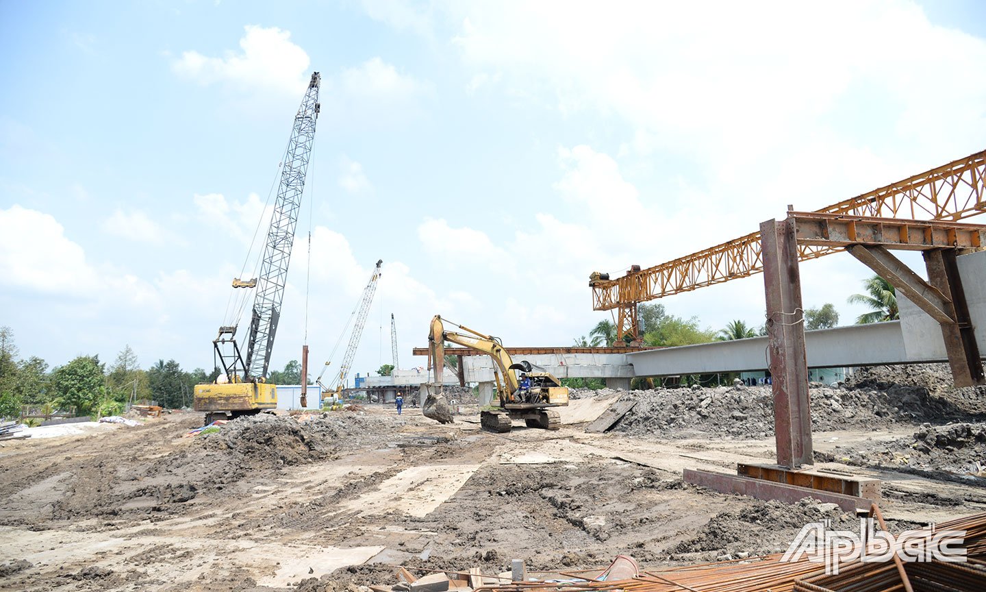 Tiền Giang đang tập trung đẩy nhanh tiến độ các dự án đầu tư công. 