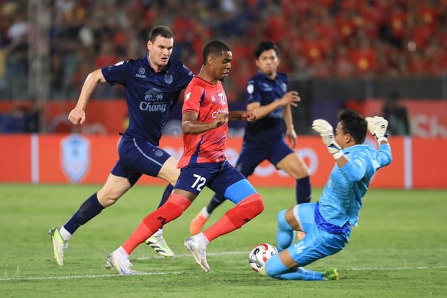 CLB CAHN đón tin vui trước ngày đấu Buriram: Quyết vô địch trên đất Thái - Ảnh 2.