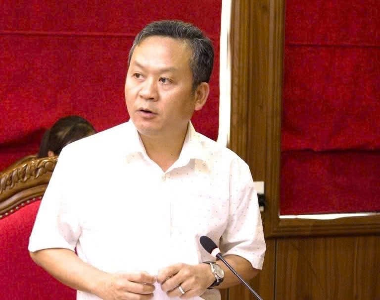 Chủ tchj UBND thành phố Lào Cai Nguyễn Quốc Huy phát biểu tại cuộc hợp