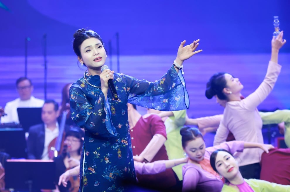 NSND Phương Thảo: Hát về Bác, tôi hát bằng cả trái tim - 1