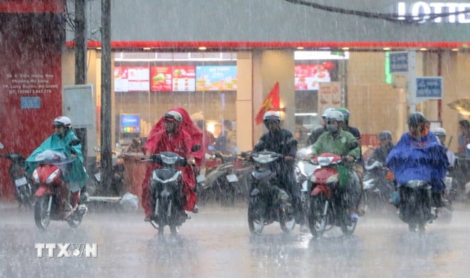 Thời tiết ngày 21/5: Nhiều khu vực ngày nắng nóng, chiều tối mưa dông
