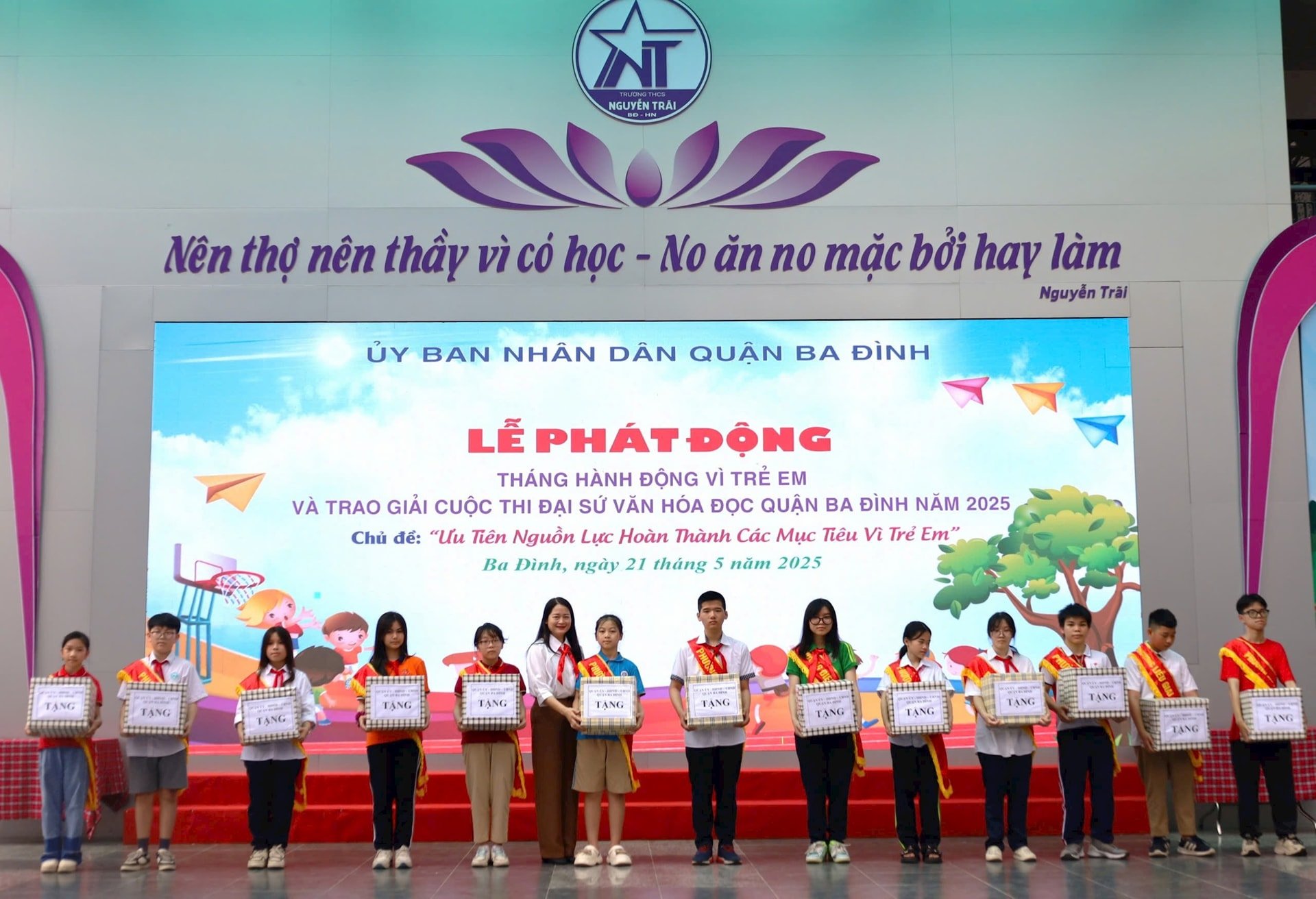 three-dinh1.jpg