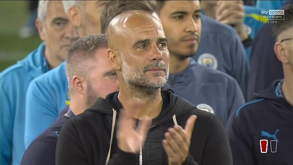 HLV Pep Guardiola bật khóc khi chia tay Kevin De Bruyne - 2
