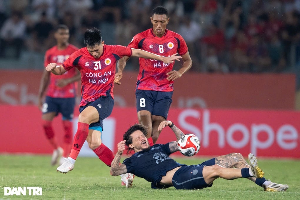 Quang Hải, Đình Trọng được vinh danh ở đội hình tiêu biểu cúp C1 Đông Nam Á - 2