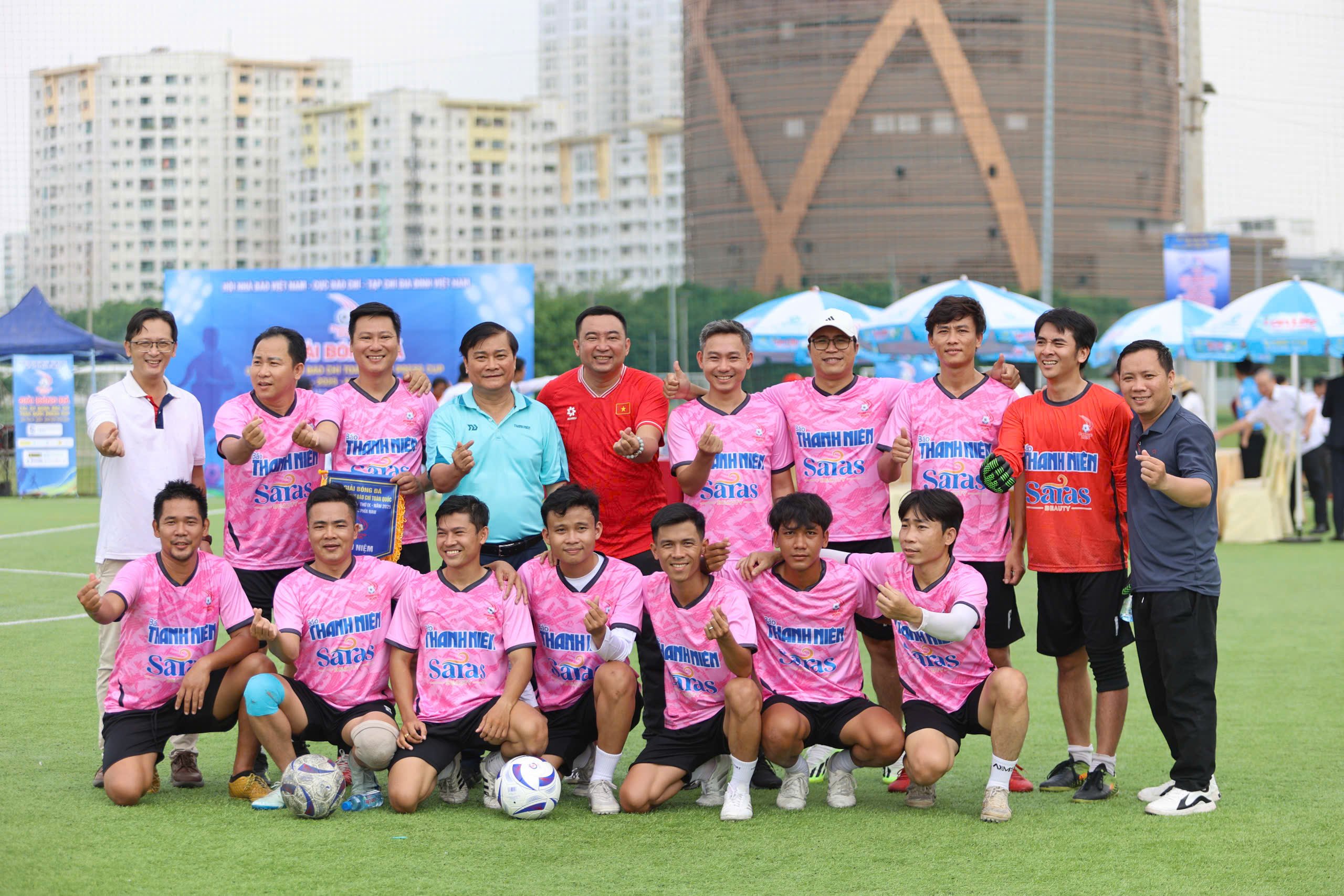 Press Cup 2025: Báo Thanh Niên xuất quân thắng lợi- Ảnh 1.