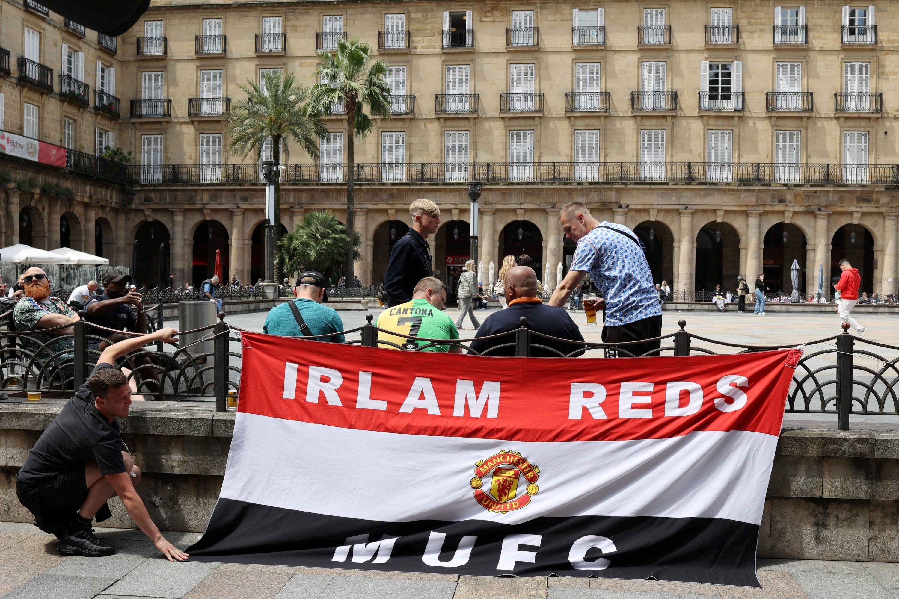 Fan MU va Tottenham anh 1