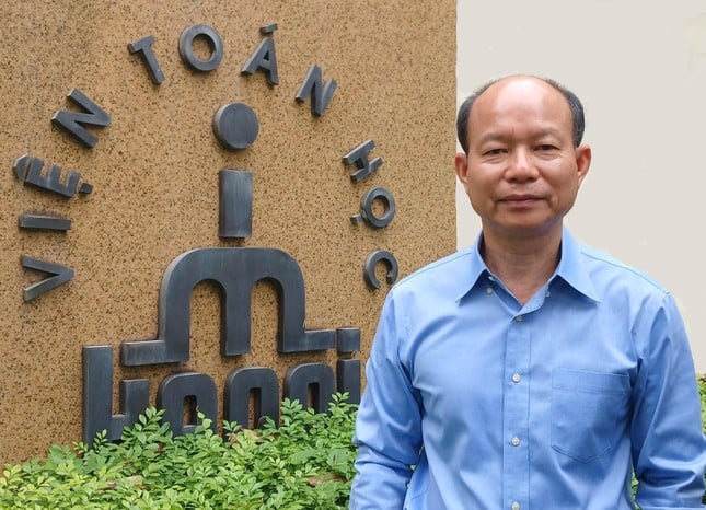 សាស្ត្រាចារ្យវៀត ណាមជាប់ឆ្នោតជាសមាជិកបណ្ឌិតសភាវិទ្យាសាស្ត្រអឺរ៉ុប រូបថត ១